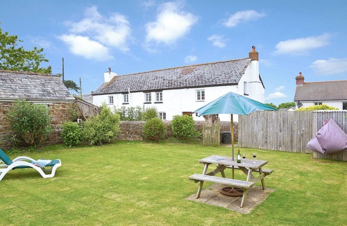 Marhamchurch Cottage | 2 bedroom accommodation in Marhamchurch, near Bude