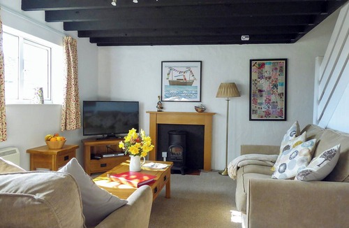Looe Cottage | 2 bedroom accommodation in Pelynt, near Looe