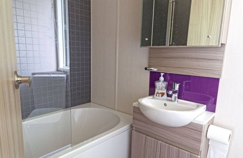 Caerwys Cabin | 2 bedroom accommodation in Caerwys, Flintshire