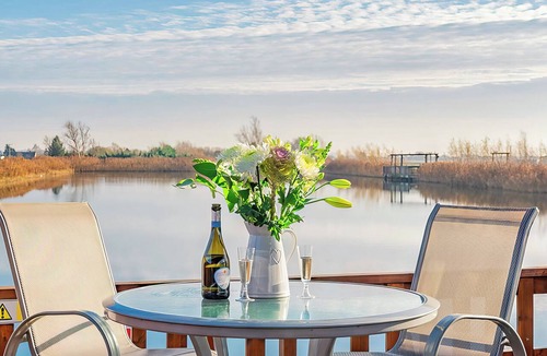 Ely Ski Chalet | 2 bedroom accommodation in Ely