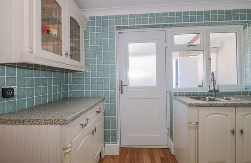 Woodlands Cottage | 2 GREEN CLOSE, pet friendly, character holiday cottage in Lyndhurst
