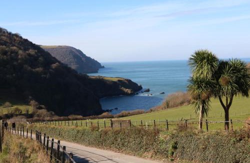 Combe Martin House | 2 Manleigh Park