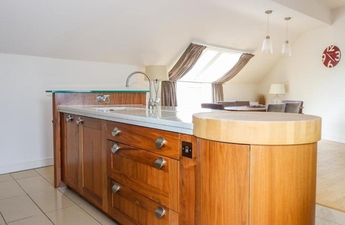 Moffat Apartment | 2 McAdam House