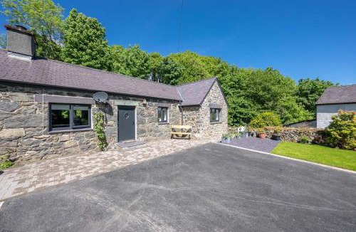 Llanberis House | 2-Merddyn-Coch