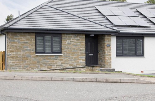 Sandhead House | 2 Mote View- Uk37496