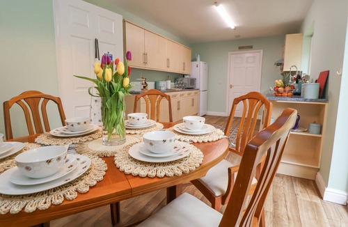 Chirk Cottage | 2 Mountain View