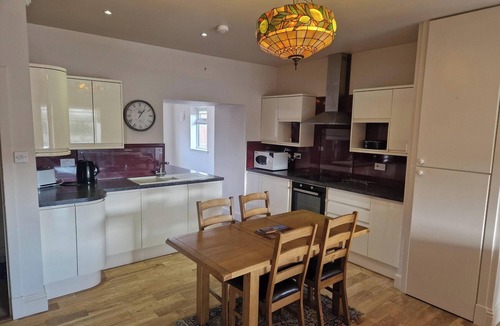Stanley House | 2 Newmill