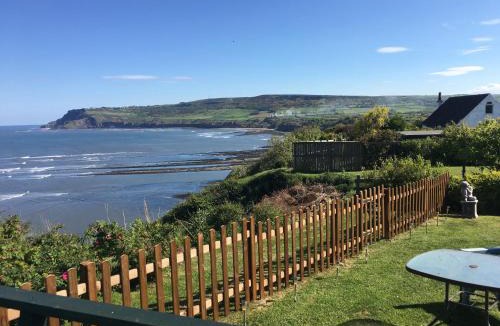 Robin Hood's Bay House | 2 The Close