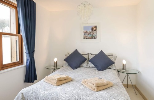 West Looe Apartment | 2 THE CREEKSIDE in Looe