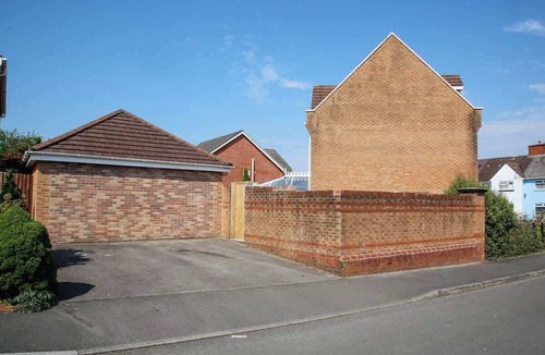 Heath House | 20%OFF | Spacious 5BR, 3BA Weekend Home in Cardiff