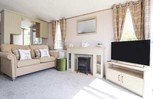 Tewitfield House | 25 Sherwood