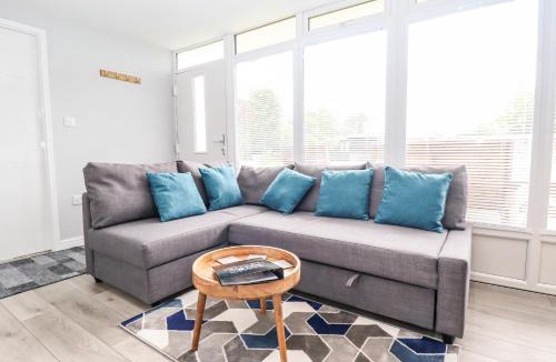 Chapel Saint Leonards House | 28 Cherry Park