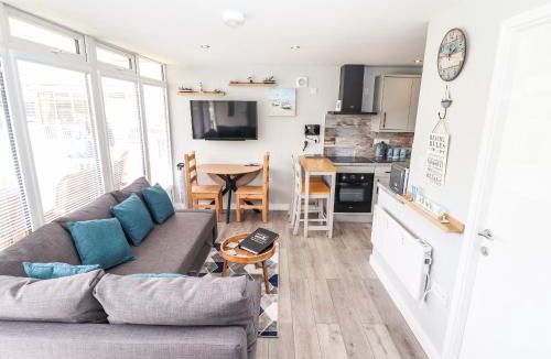Chapel Saint Leonards House | 28 Cherry Park