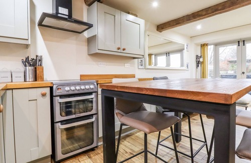 Wadsworth Cottage | 2A Chiserley Stile