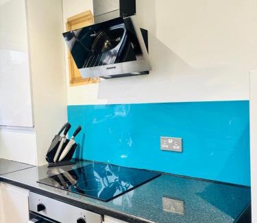Lacey Green House | 2BR Comfortable Spacious Furnished Property with Parking