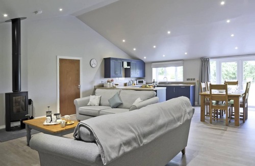 Beccles Cottage | 3 Bed in Barsham (oc-bbarn)