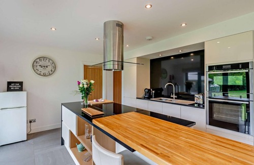 Biddenden Cottage | 3 Bed in Biddenden (oc-h28825)