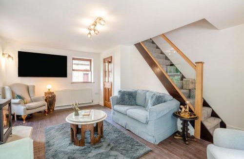 Blackburn House | 3 Bed in Blackburn oc-96386