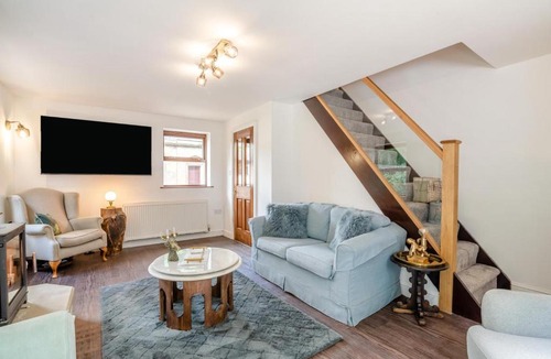 Blackburn House | 3 Bed in Blackburn oc-96386
