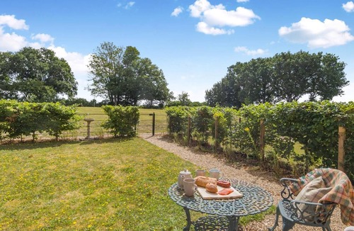 Blythburgh Cottage | 3 Bed in Blythburgh (oc-h32647)