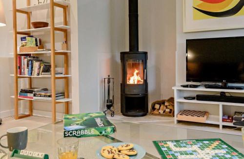 Beaulieu Cabin | 3 Bed in Brockenhurst oc-47431