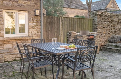 Isle of Purbeck Cottage | 3 Bed in Corfe Castle (oc-ic002)