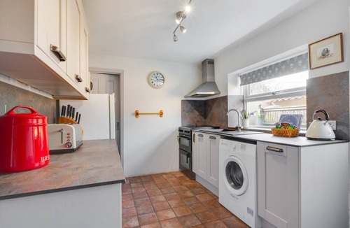 Docking Cottage | 3 Bed in Docking (oc-1837)