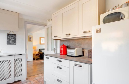 Docking Cottage | 3 Bed in Docking (oc-1837)