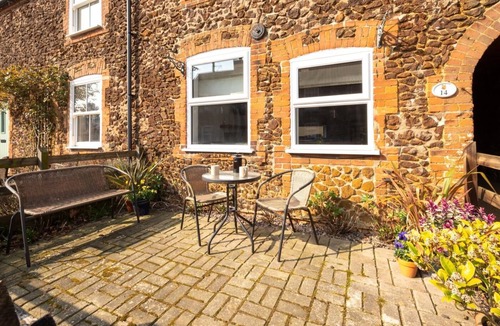 Docking Cottage | 3 Bed in Docking (oc-1837)