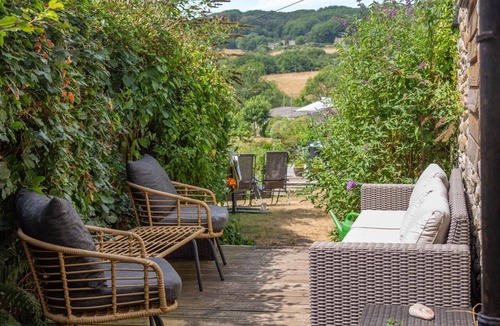 Eype Cottage | 3 Bed in Eype (oc-e34183)
