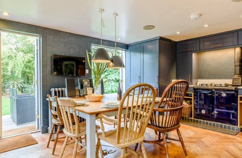 Faversham Cottage | 3 Bed in Faversham (oc-78880)