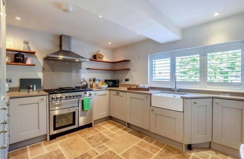 Forest Row Cottage | 3 Bed in Forest Row (oc-h43282)