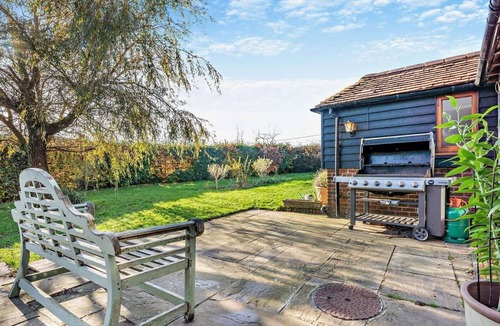 Heathfield Cottage | 3 Bed in Heathfield (oc-93718)