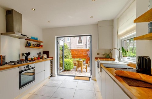 Chapel en le Frith House | 3 Bed in High Peak oc-88180