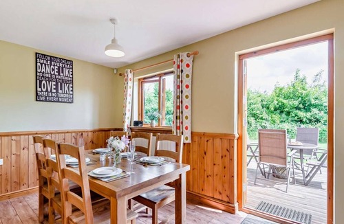 Little Marcle Ski Chalet | 3 Bed in Ledbury (oc-77378)