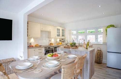 Llanbedrog Cottage | 3 Bed in Llanbedrog (oc-g45281)