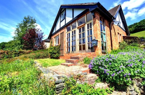 Glyn Ceiriog Cottage | 3 Bed in Llangollen (oc-waf216)