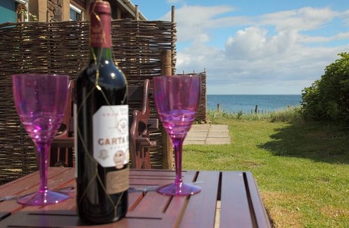 Newton by the Sea Cottage | 3 Bed in Low Newton - By- The -sea (oc-cn009)