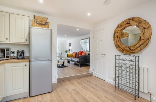 Sandsend Cottage | 3 Bed in Sandsend (oc-a33016)