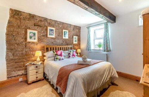 Wing House | 3 Bed in Scaleby oc-b33069