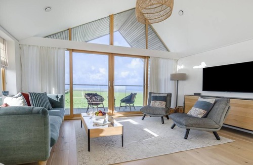 Winnard's Perch Cottage | 3 Bed in St. Eval (oc-s32502)