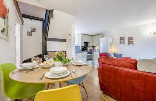 Wainhouse Corner House | 3 Bed in St. Gennys oc-a34633