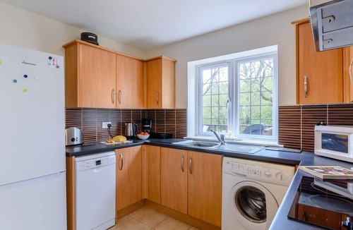 Amroth Cottage | 3 Bed in Stepaside (oc-fb047)