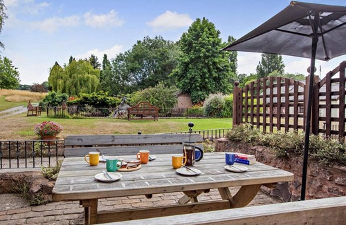 Fiddington Cottage | 3 Bed in Taunton (oc-96235)
