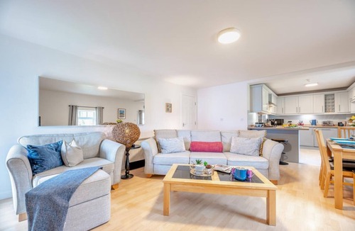 Waren Mill Apartment | 3 Bed in Waren Mill (oc-gd1928)