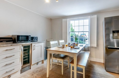 Whitstable Cottage | 3 Bed in Whitstable (oc-o28123)