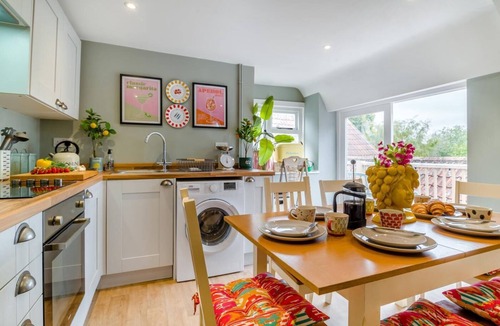 Ozleworth Apartment | 3 Bed in Wotton-under-Edge (oc-l33488)
