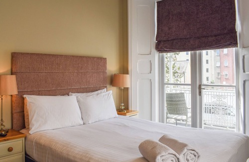 Aberystwyth Apartment | 3 bedroom accommodation in Aberystwyth