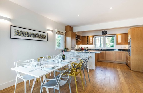 South Cerney Cottage | 3 bedroom accommodation in South Cerney, Cotswolds near Cirencester