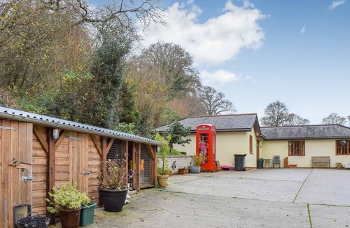 Exeter Cottage | 3 bedroom accommodation in Nadderwater